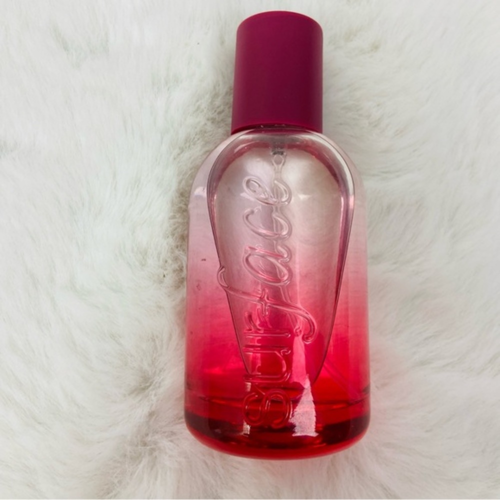 Surface Eau de Parfum Spray Lightweight, long-lasting scent